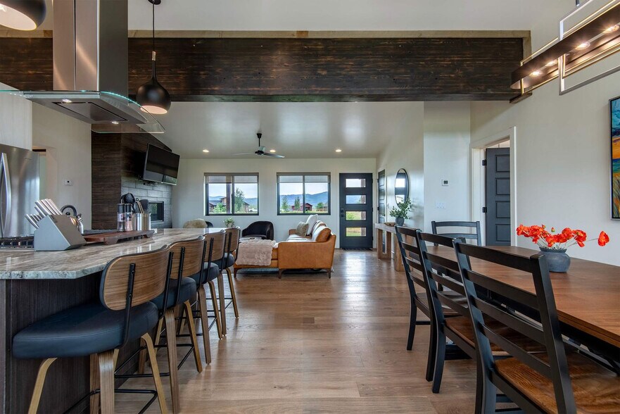 Building Photo - 1410 Running Horse Trail