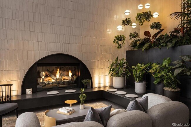 Building Photo - 1521 Hooker St