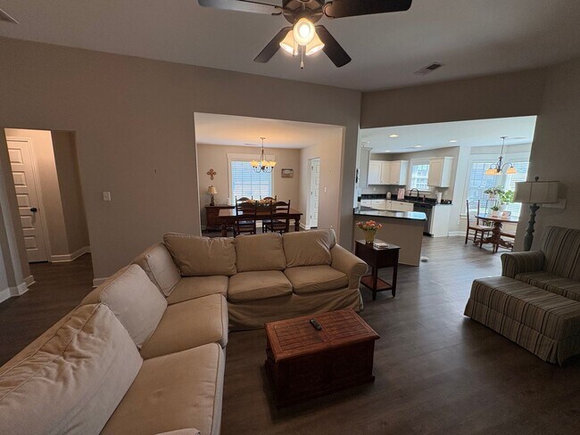 Building Photo - 3384 Shandy Rd