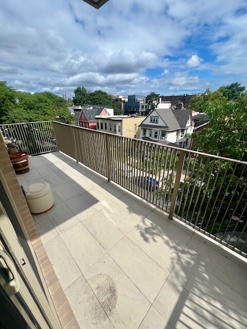 Private Balcony - 259 Rutland Rd