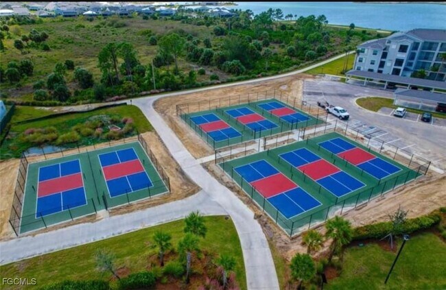 Building Photo - 15903 Grassland Ln