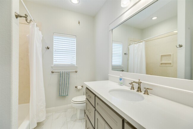 Building Photo - 9680 Airway Ln