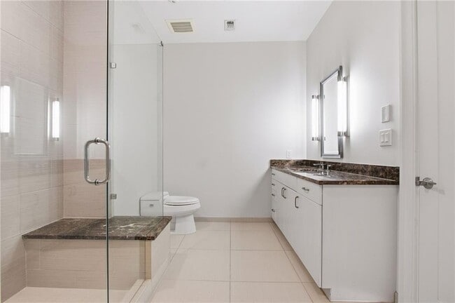 Building Photo - 1065 Peachtree St NE