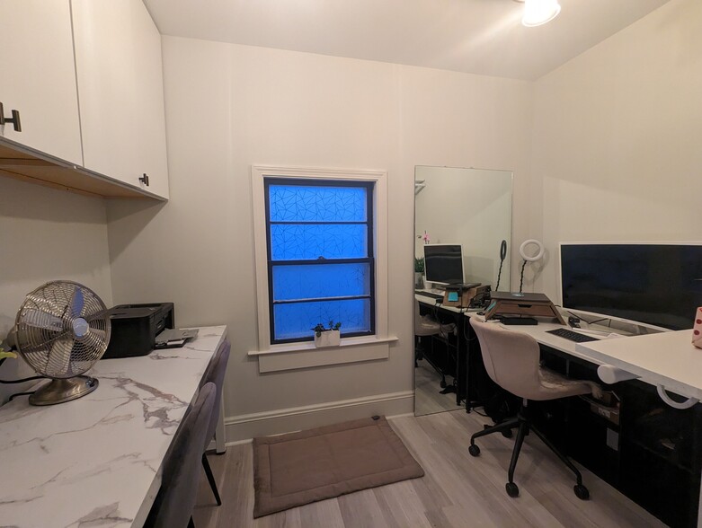 Bedroom 1 Office/Walk-in closet - 232 Broadway
