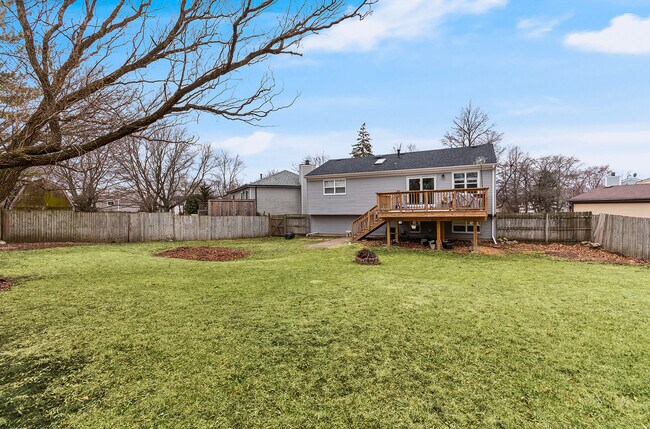 Building Photo - 2340 Portsmouth Ct