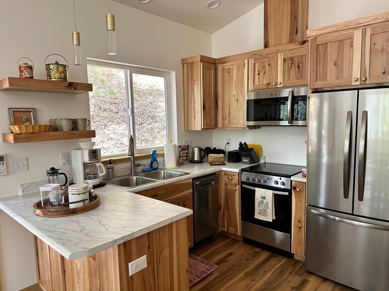 Kitchen is fully equipped. - 1615 Virginia Ln