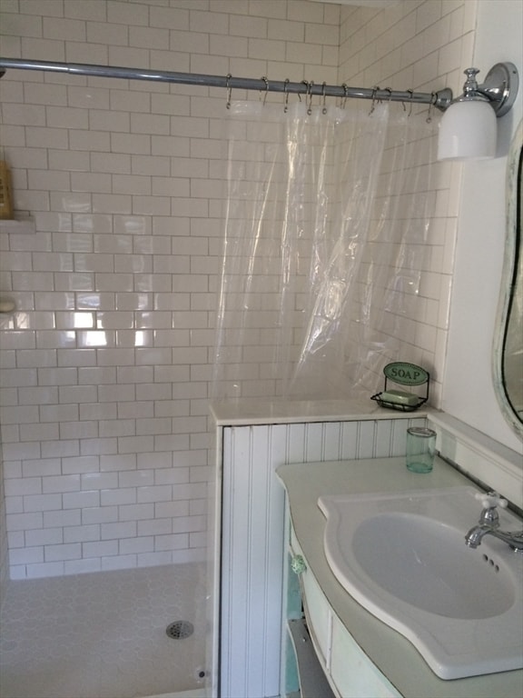 Building Photo - 85 Winemack St