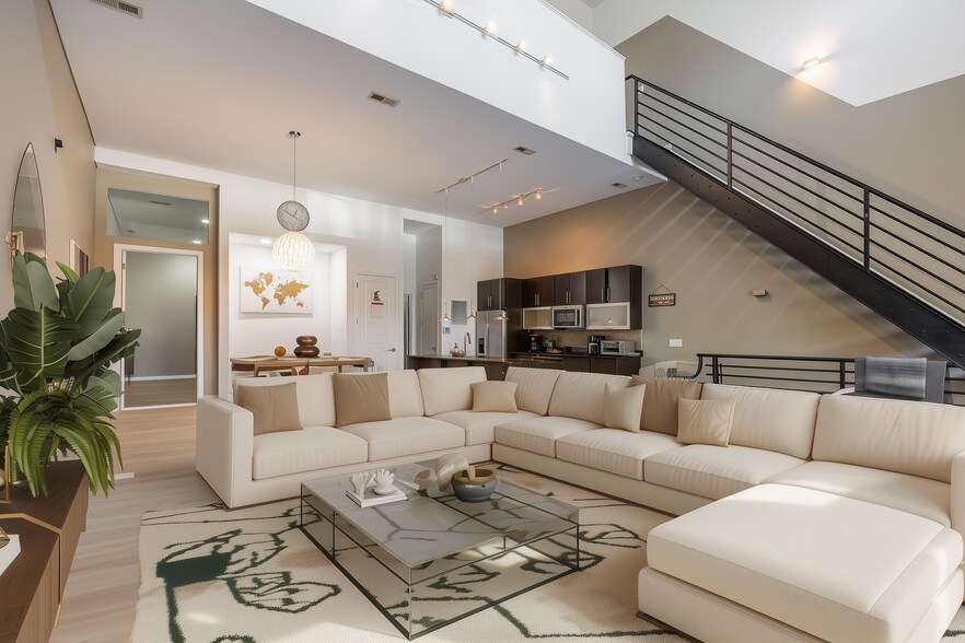 Primary Photo - 1002 W Lake St