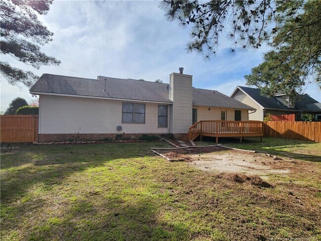 Building Photo - 909 Flintwood Rd