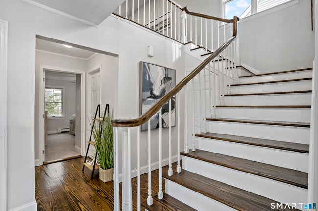 Building Photo - 1016 Fairfield Beach Rd