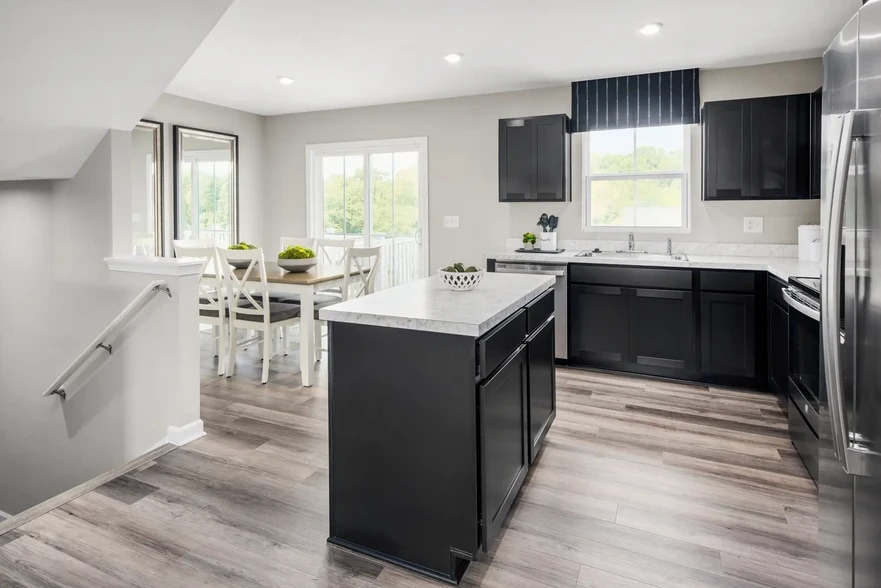 Building Photo - 6 Fieldcrest Alley Aly