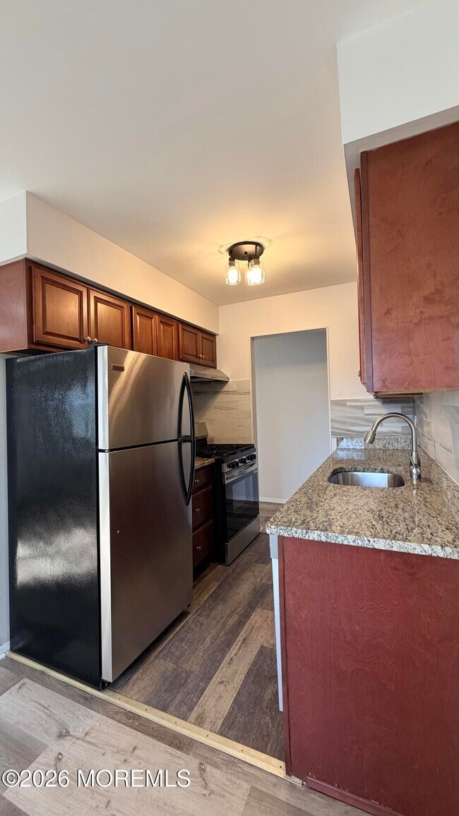 Building Photo - 4 Windsor Terrace