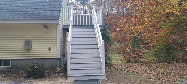 Building Photo - 338 Haverhill Rd