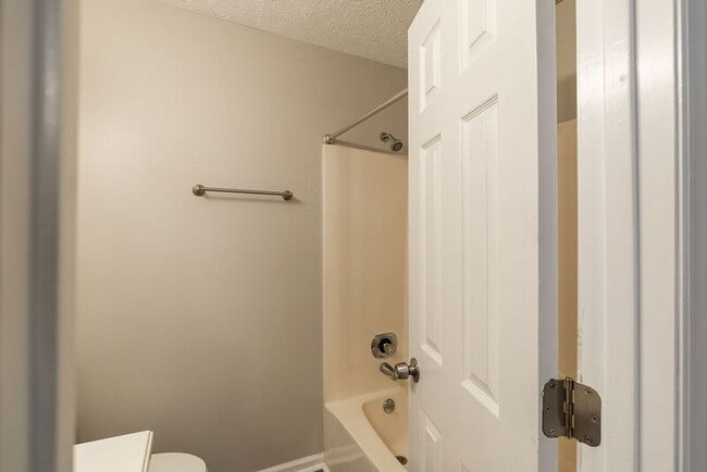 Building Photo - 112 Upland Ct