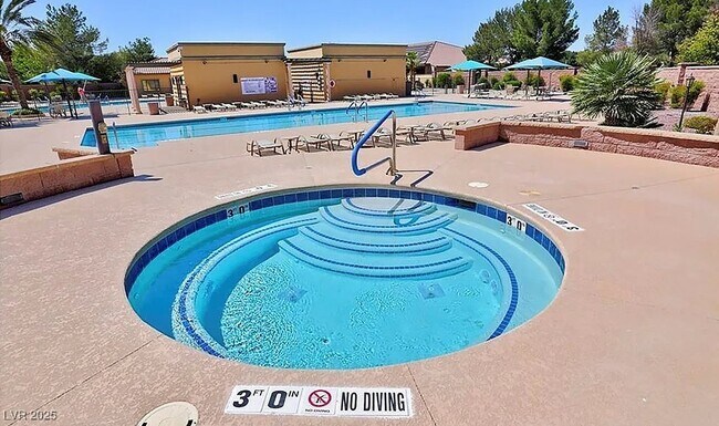 Building Photo - 5375 E La Campana Dr