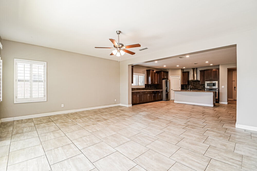 Building Photo - 10843 Thatcher Ave