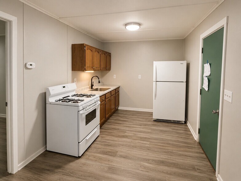 Building Photo - 5130 W Paradise Ln