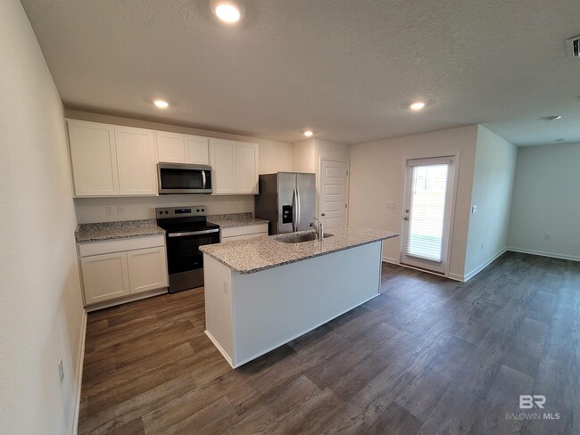Building Photo - 14693 Dayton Cir