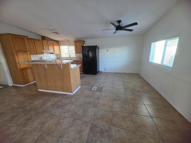 Building Photo - 1502 N 180th Dr