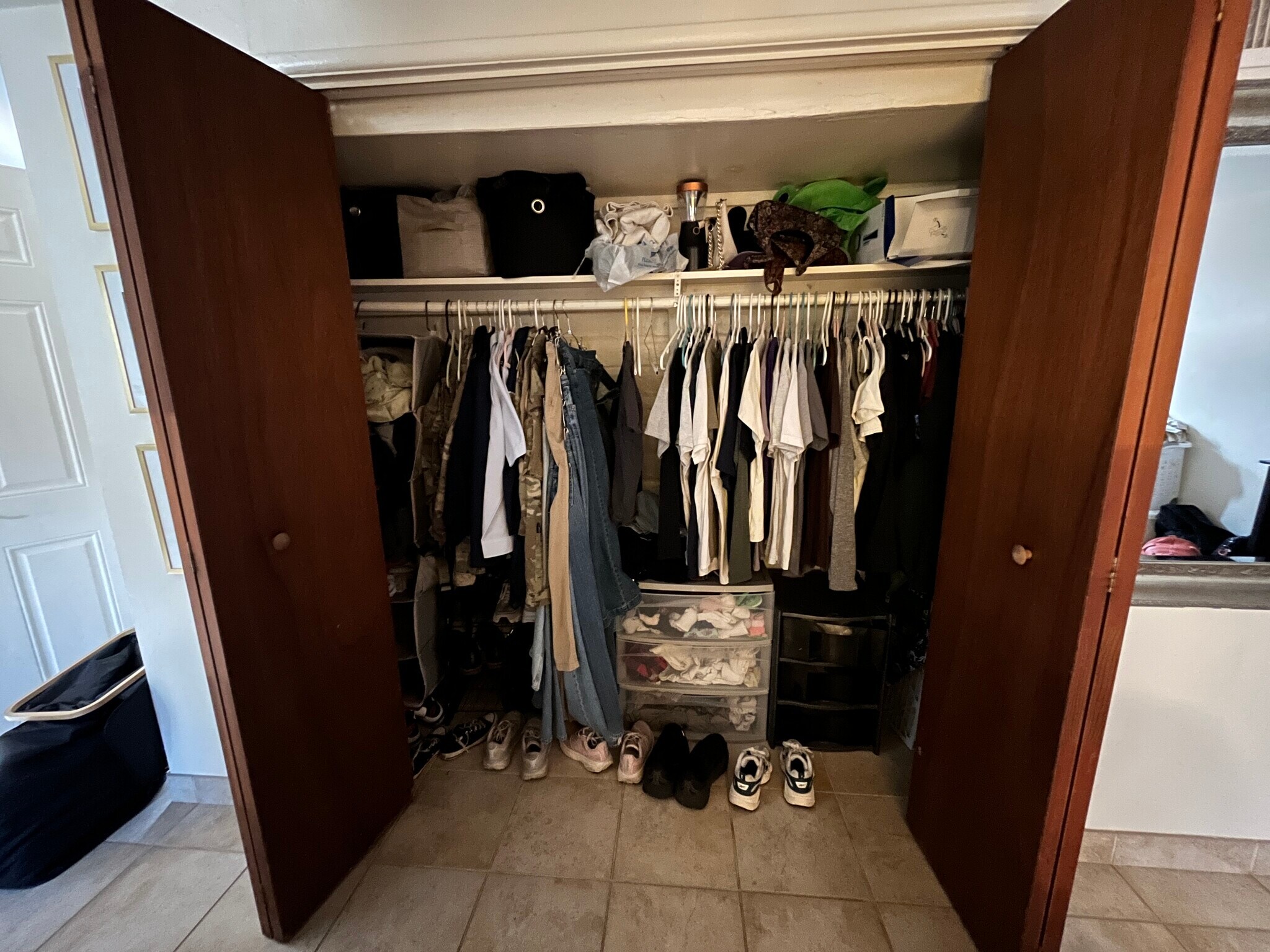 Building Photo - 1703 E 13th St