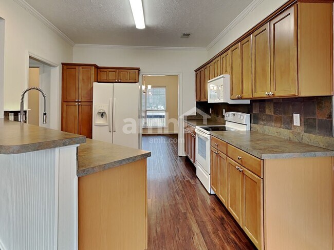 Building Photo - 109 Magnolia Dr