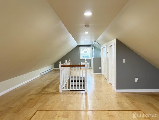 Building Photo - 34 Wall St