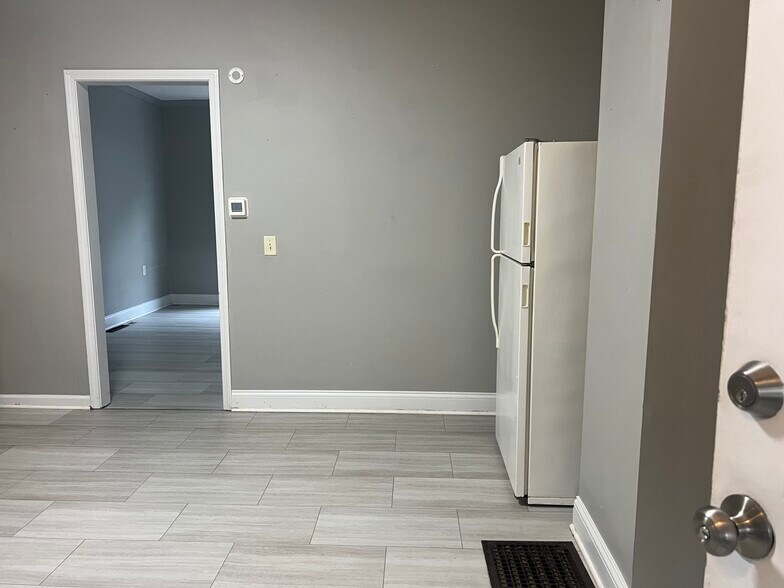 Building Photo - 2707 South St