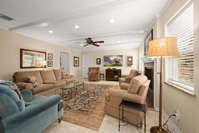 Building Photo - 7615 Litchfield Ln