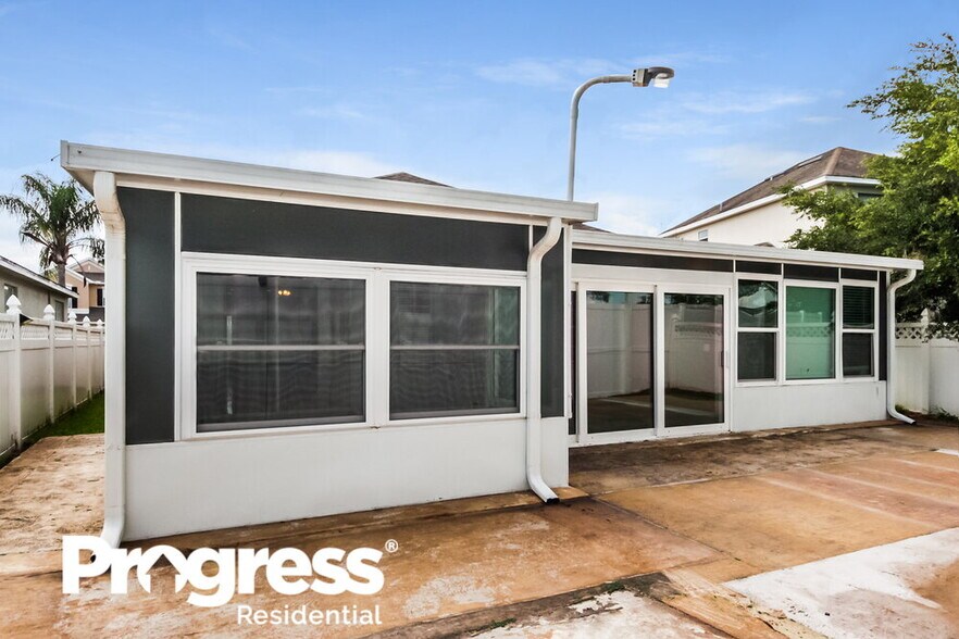 Building Photo - 14527 Huntcliff Park Way