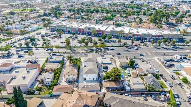 Building Photo - 10824 Long Beach Blvd