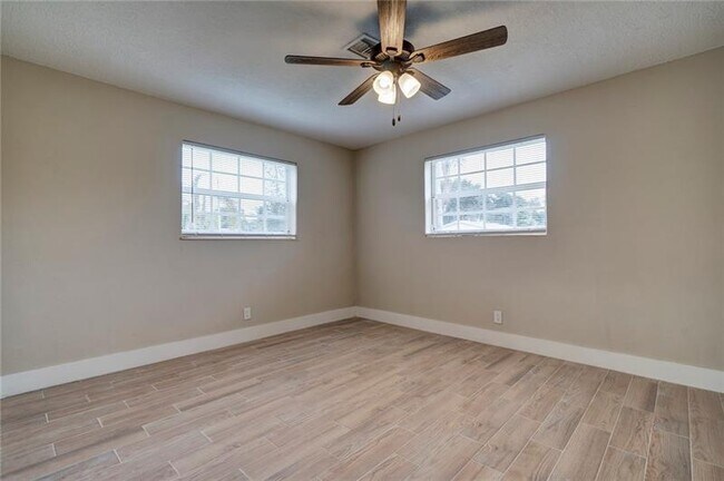 Building Photo - 6711 NW 8th St