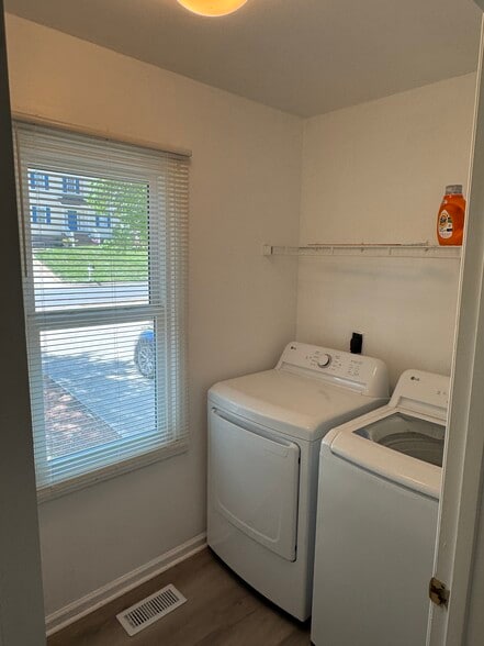 Laundry Room - 632 Penncross Dr