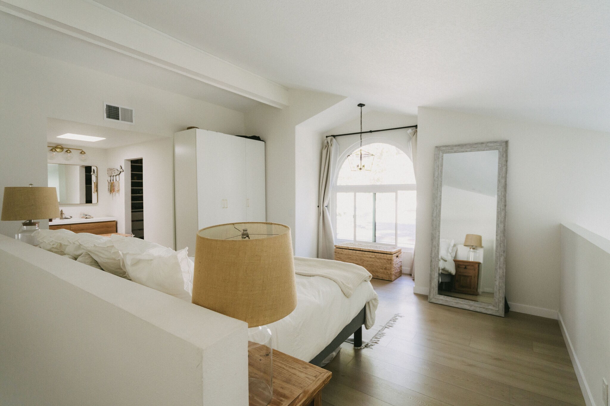 Building Photo - 5716 Skyview Way