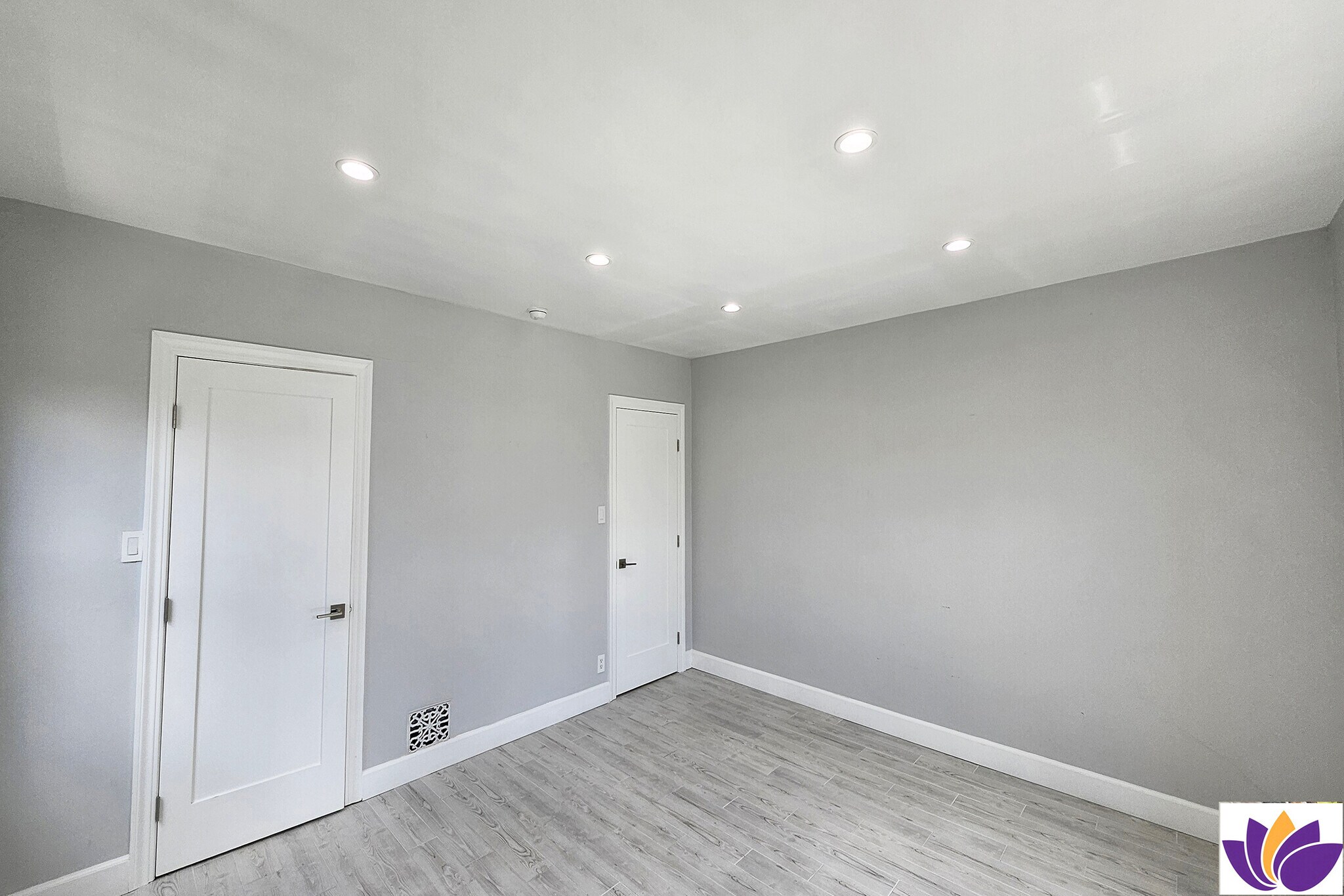 Building Photo - 1152 S Hayworth Ave