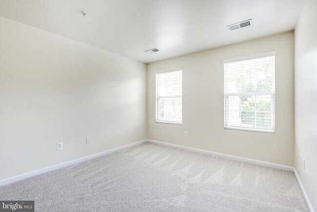 Building Photo - 15205 N Berwick Ln