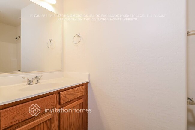 Building Photo - 23854 W Hadley St