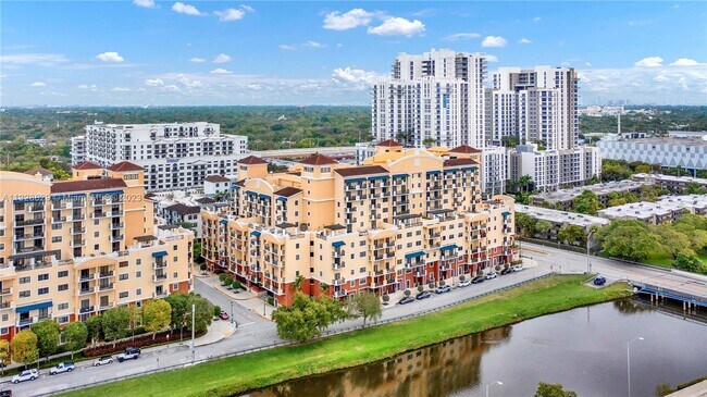 Building Photo - 8390 SW 72nd Ave