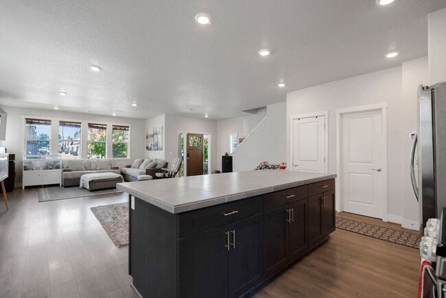 Building Photo - 16855 SW Townsville St