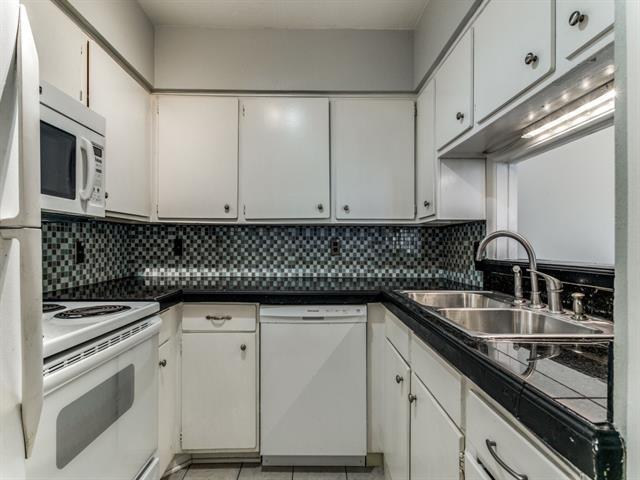 Building Photo - 4112 Bowser Ave