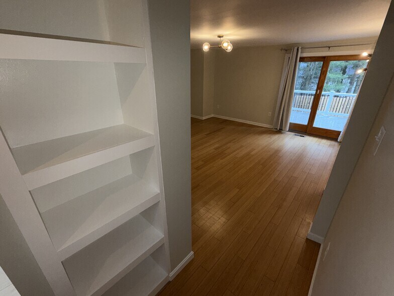 Building Photo - 1195 Palmwood Ct