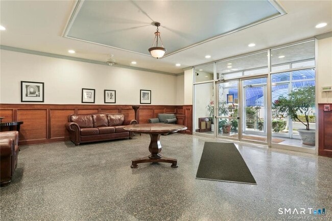 Building Photo - 39 Glenbrook Rd