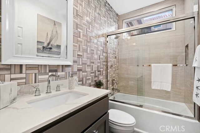 Building Photo - 1900 CA-1