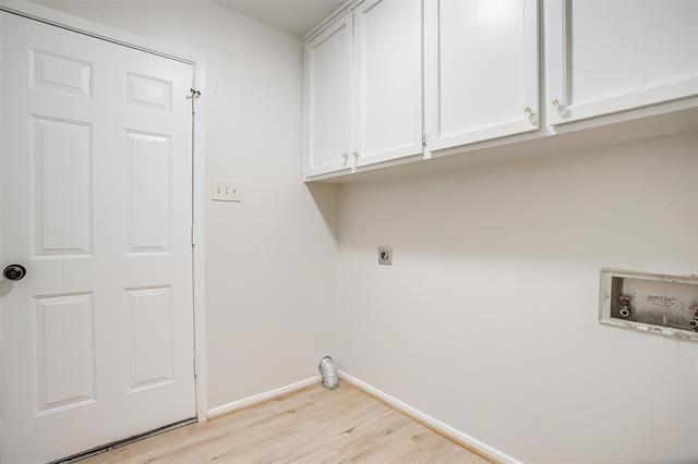 Building Photo - 4759 Fieldcrest Dr