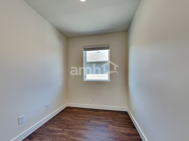 Building Photo - 7703 Verona Lp SW