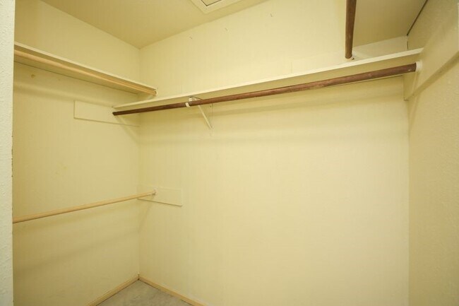 Building Photo - 8215 Summer Quail Dr