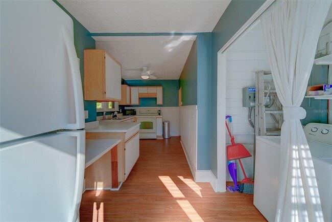 Building Photo - 4642 7th Ave N