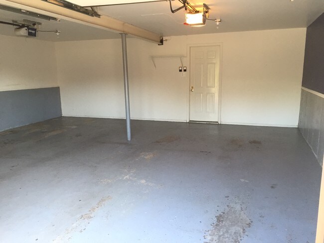 Building Photo - 8158 Durbin Terrace