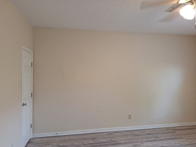 Building Photo - 4415 Greenfern Way