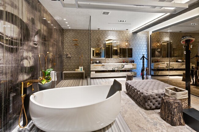 Building Photo - 8356 Sunset View Dr