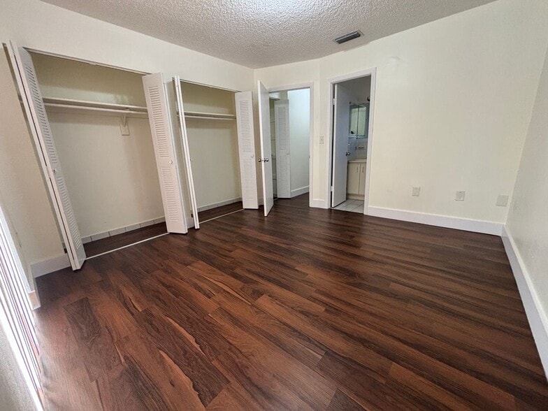 Building Photo - 5729 W 26th Ave